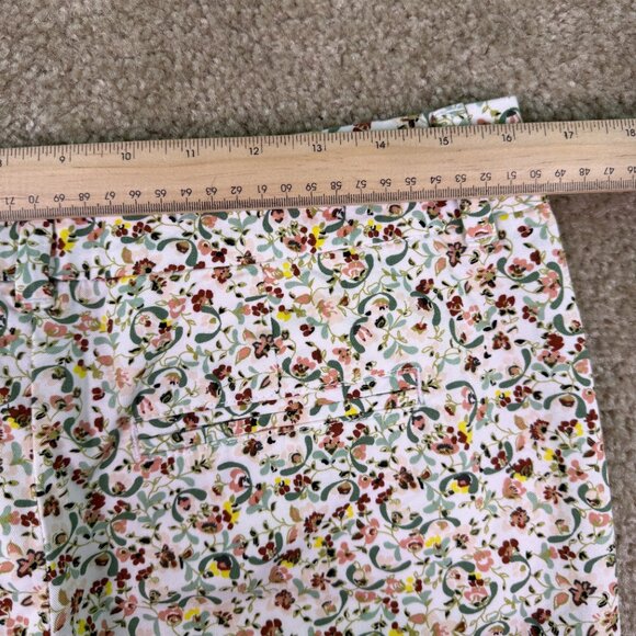 Loft Outlet Womens Shorts Size 4 Floral Print 100% Cotton Pockets 4" Inseam E758 - Picture 6 of 10
